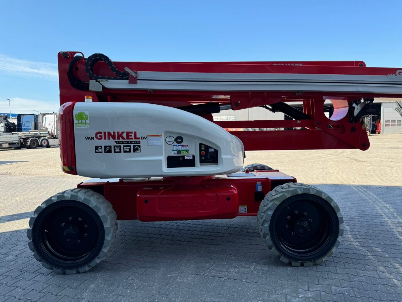 36B87BF6 BE7A 4FAE 8D3E 899F6F6747B5